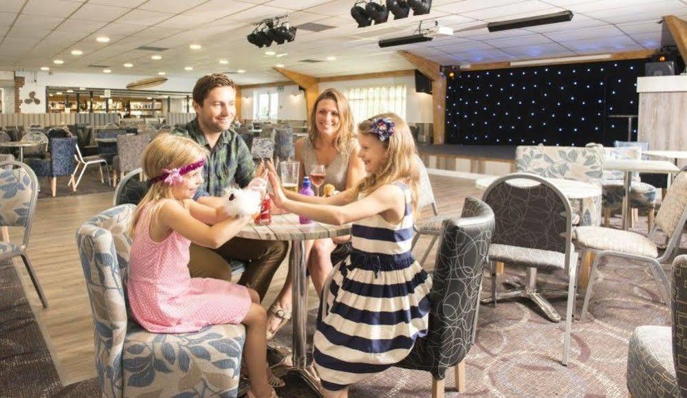 Widemouth Bay Caravan Park บู๊ด ภายนอก รูปภาพ