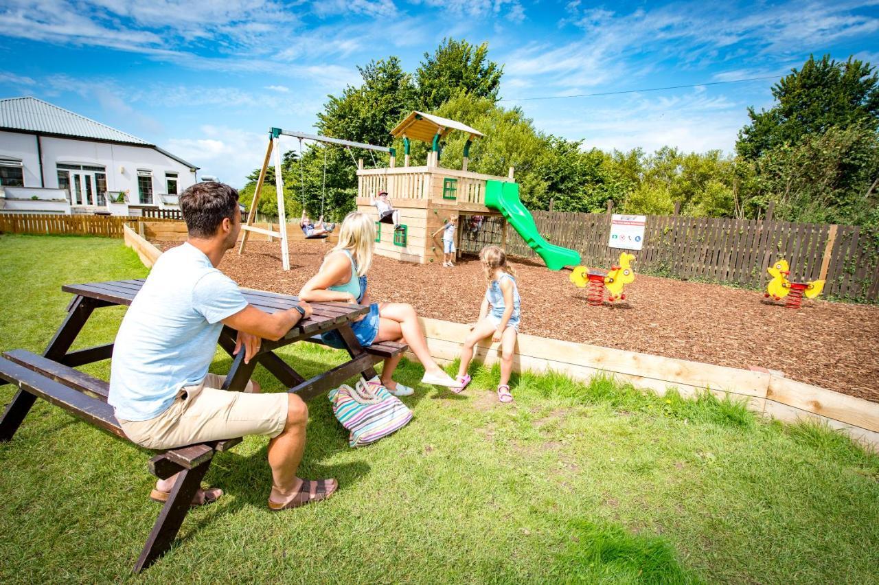 Widemouth Bay Caravan Park บู๊ด ภายนอก รูปภาพ